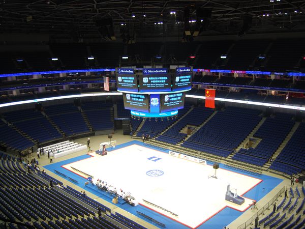 上海奔馳-梅賽德斯文化中心室內(nèi)led全彩顯示屏