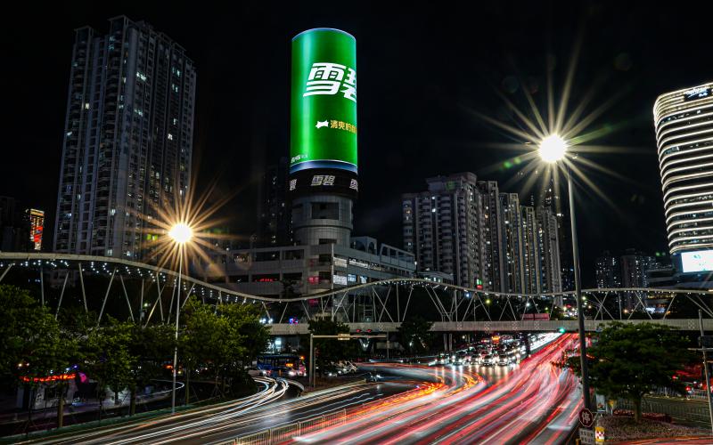 LED顯示屏,“點亮”城市地標,打造沉浸式,視覺體驗,新場景