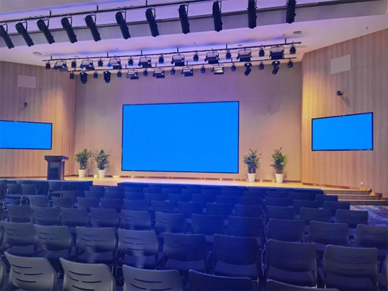 三思,LED顯示屏,應用于,國婦嬰奉賢院區