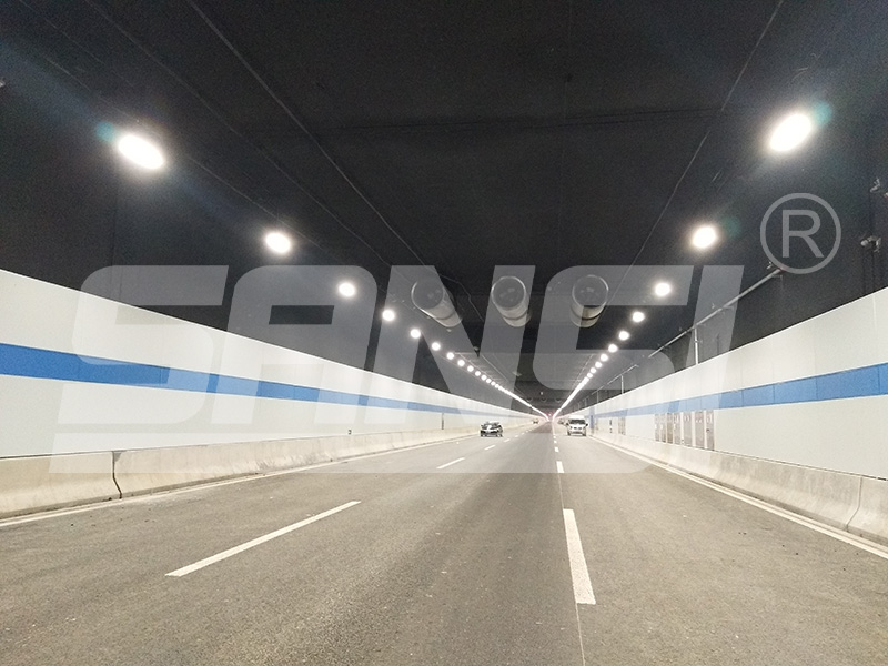 智能隧道照明系統(tǒng),試運(yùn)行,自適應(yīng),調(diào)節(jié)光線強(qiáng)度