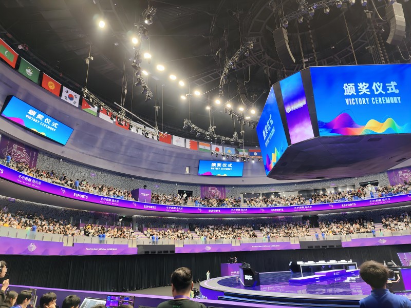 電競賽事,360°,環(huán)形,LED屏,亮相曝光