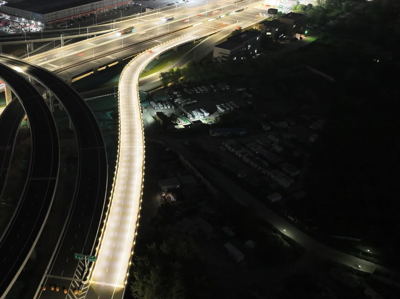 三思,創(chuàng)新,低位照明,照明技術(shù),點(diǎn)亮,濟(jì)南零點(diǎn)立交工程