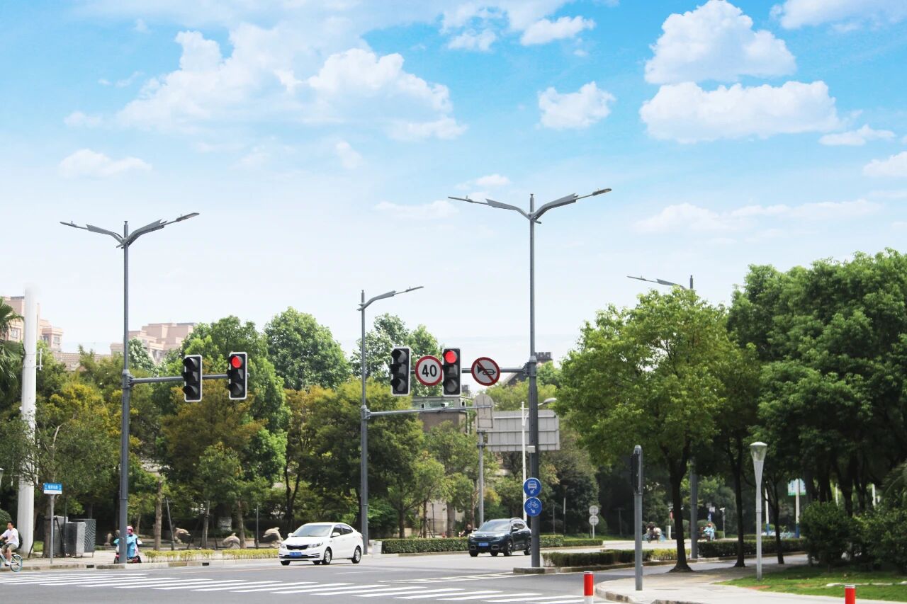 當我們追光時,也在追尋你,三思LED,照亮家國,同慶之路